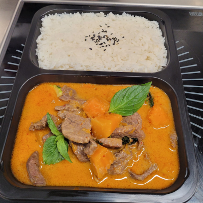 Beef red curry