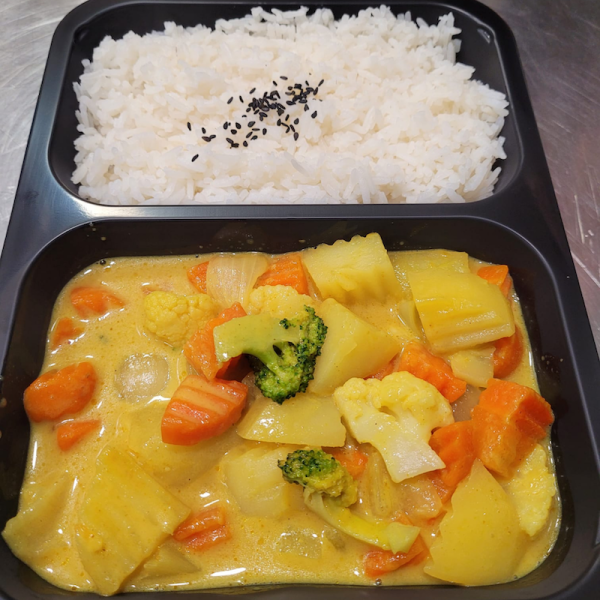 Curry jaune végétarien avec tofu