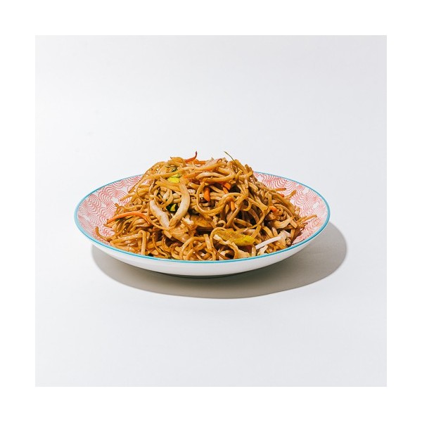 Stir-fried noodles with vegetables
